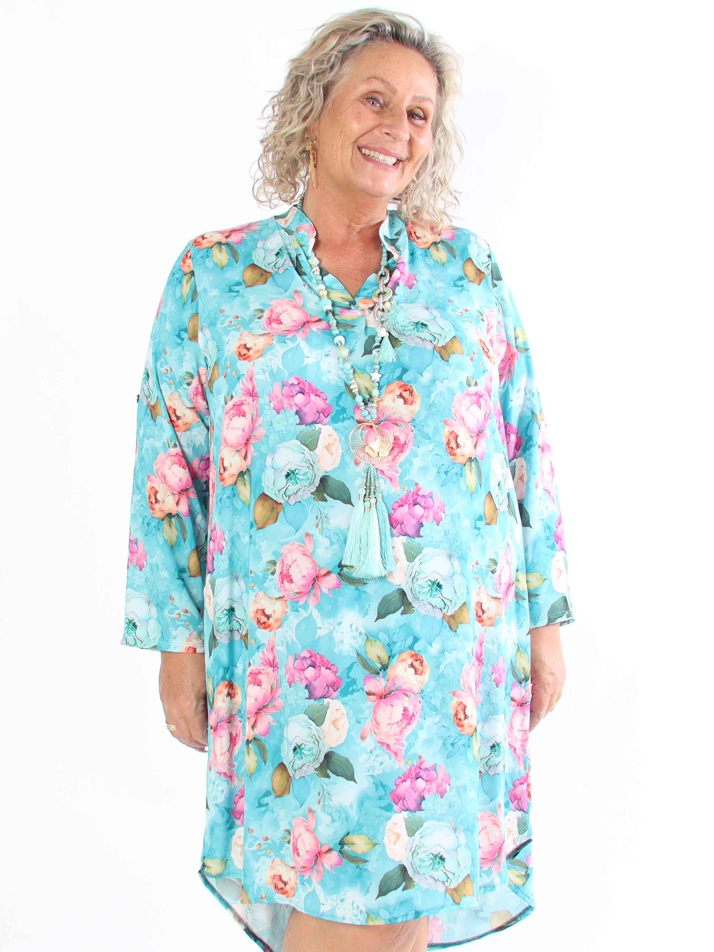 Vanesa Flower Dress - Plus size-klänning i viskos med blommiga motiv